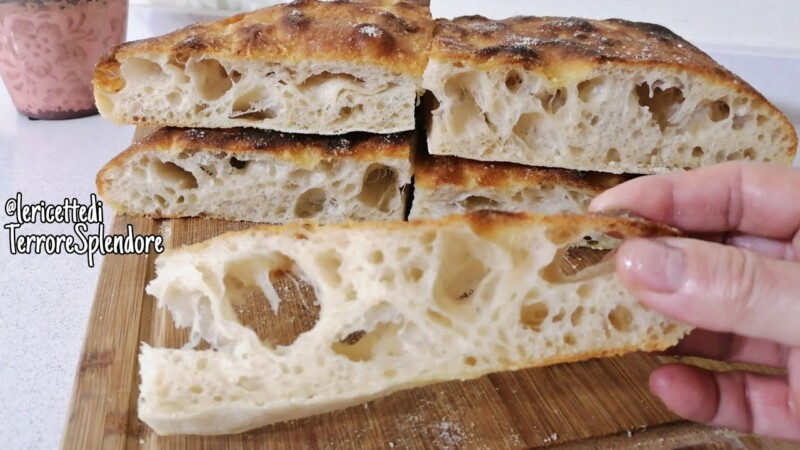 Focaccia con il lievito madre