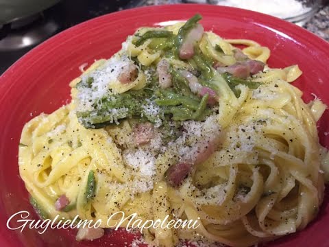 Pasta con asparagi selvatici e pancetta