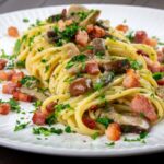 Pasta con funghi e pancetta: un piatto gustoso e ricco di sapori