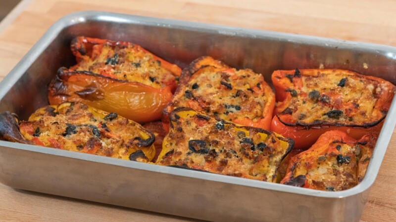 Peperoni ripieni senza carne: la ricetta della nonna